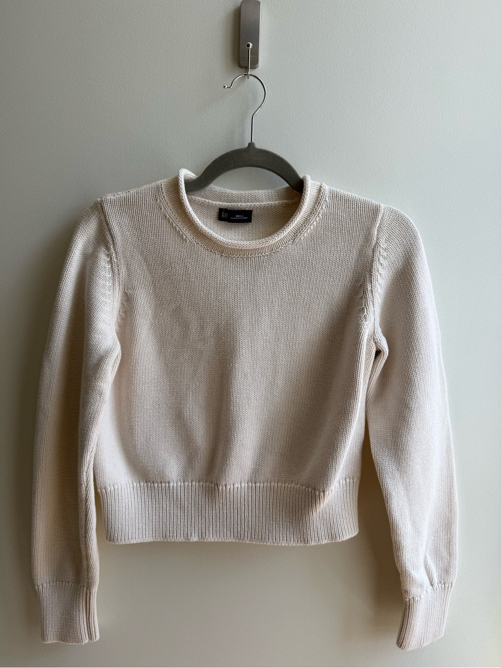 Crewneck Cream Sweater - Gap